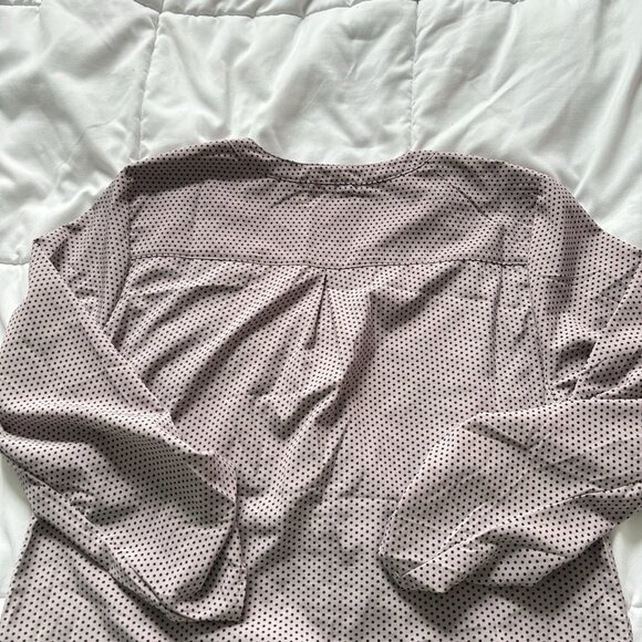 Notations Womens Size Medium Blouse 3/4 Sleeve Pink Polka Dots Button Up V Neck - Picture 9 of 10